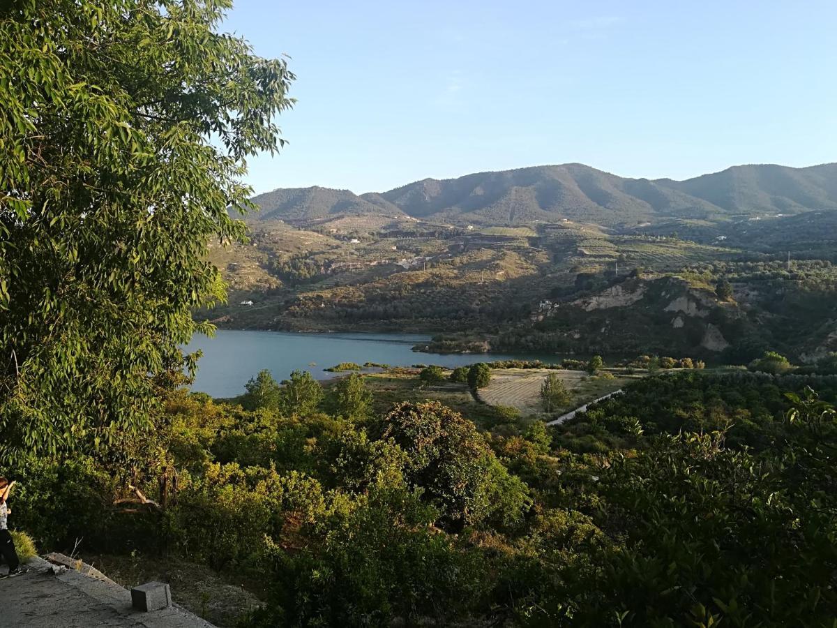 Hostal Y Apartamento Rural Los Naranjos Мелехис Экстерьер фото