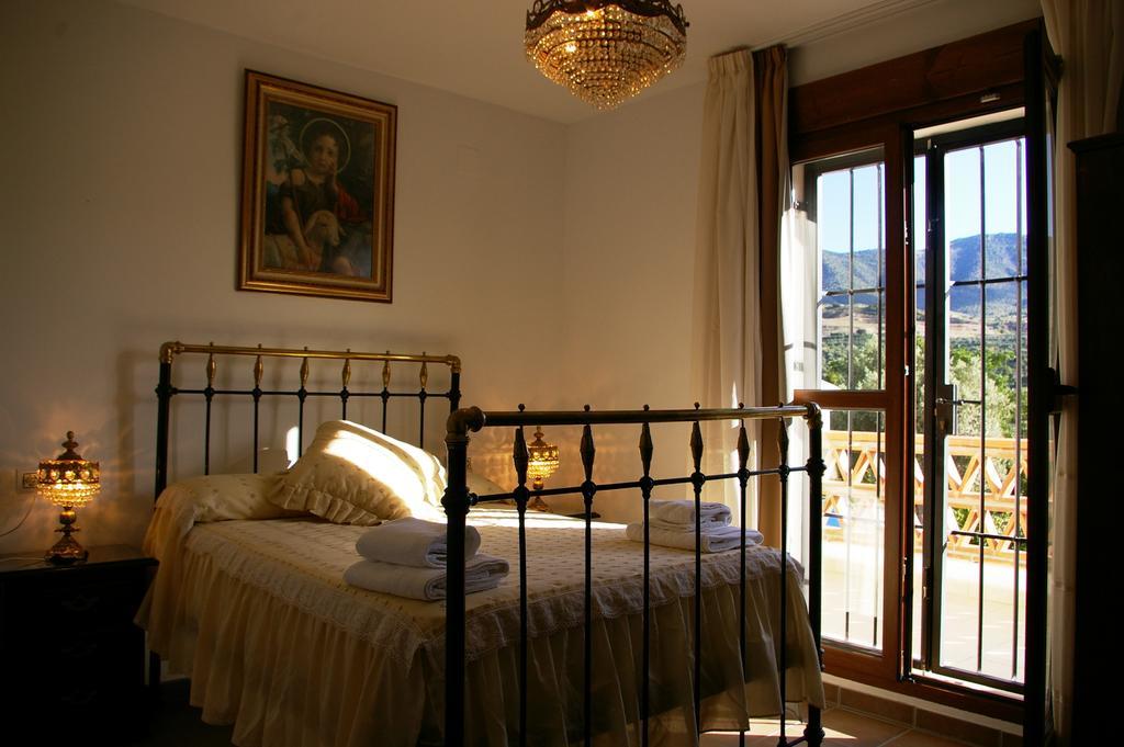 Hostal Y Apartamento Rural Los Naranjos Мелехис Экстерьер фото