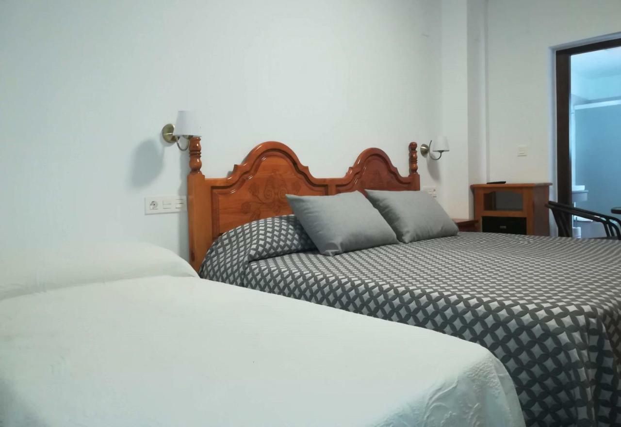 Hostal Y Apartamento Rural Los Naranjos Мелехис Экстерьер фото