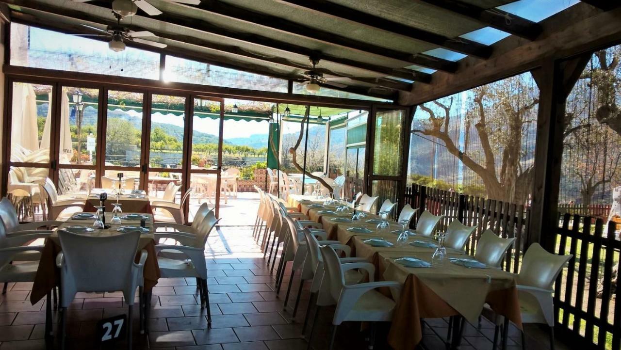 Hostal Y Apartamento Rural Los Naranjos Мелехис Экстерьер фото